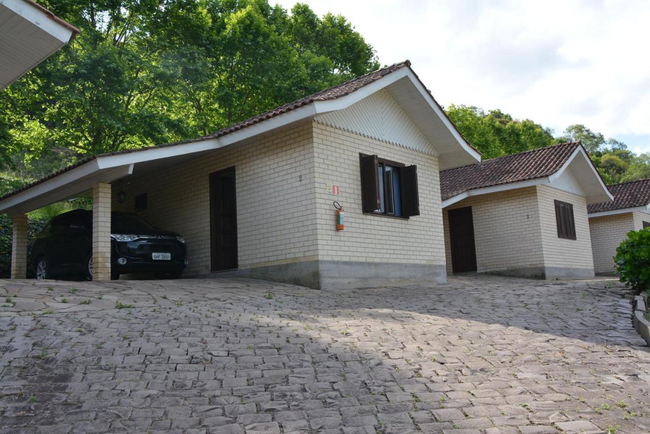 Pousada Parque Das Pitangueiras Флорес да Куня Екстериор снимка